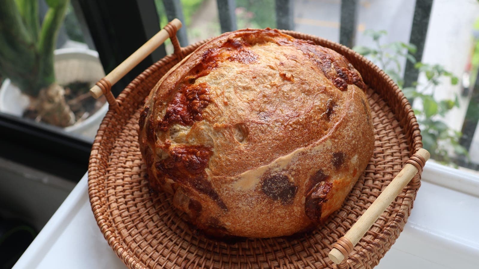Sourdough Cheddar của The Ninh Cake